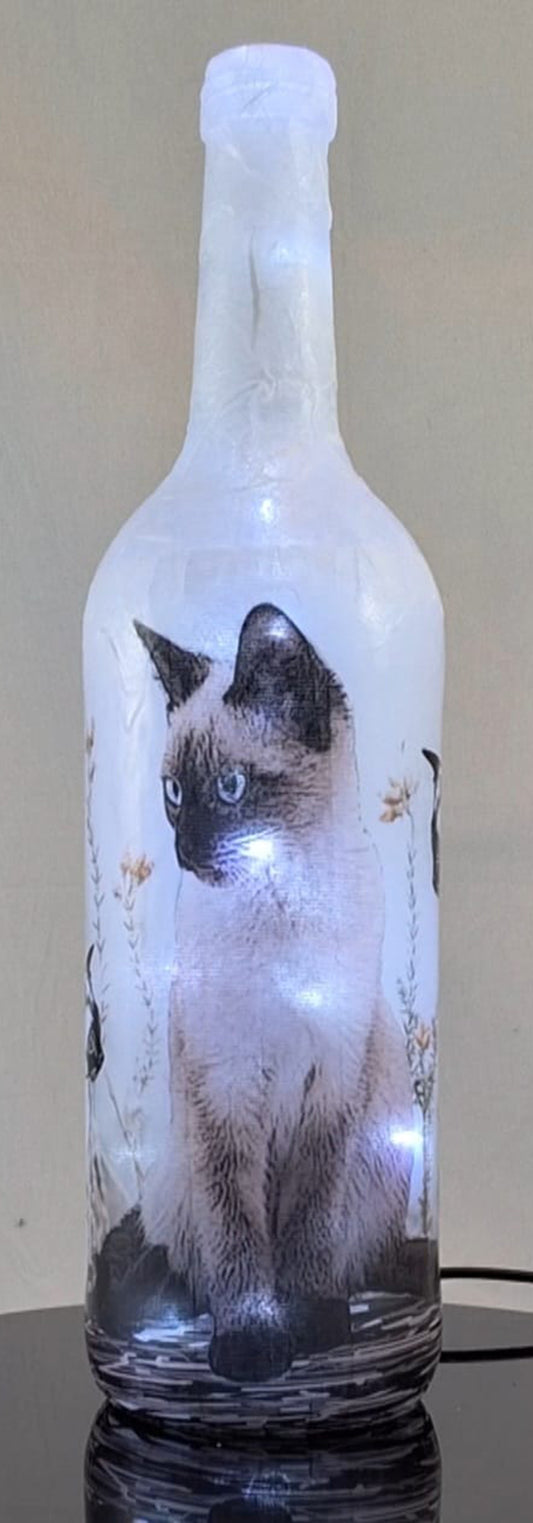 Siamese Cat - Hand Made Lamp